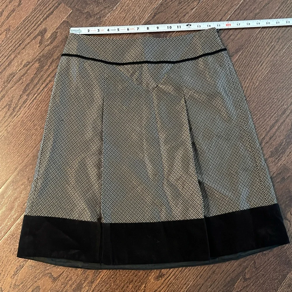 Ann Taylor Holiday Party Skirt Sz 6P Gold & Black Velvet silk blend Lined Flare